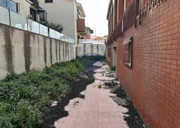 Edificio all\'aperto - Villa via don bosco
 
48, Viagrande - foto 5