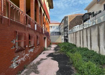 Edificio all\'aperto - Villa via don bosco
 
48, Viagrande - foto 8