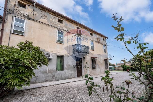 Edificio all\'aperto - Appartamento Via Zappaterra
 
150, Copparo - foto 1