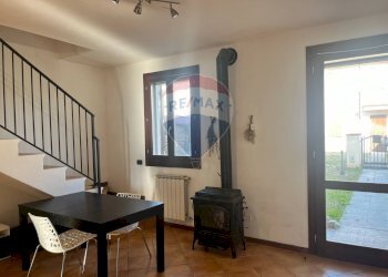 Sala da pranzo - Villa a Schiera Via Ridolfi
 
17, Ferrara - foto 5