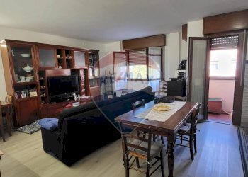 Sala da pranzo - Appartamento Via Agni
 
19, Ferrara - foto 3