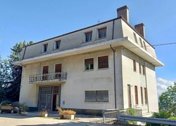 Foto 1 - Stable - Palace Via Colombaro, Albugnano - photo 1