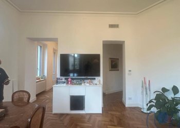 Soggiorno - Apartment Via Monte di Pietà, Torino - photo 25