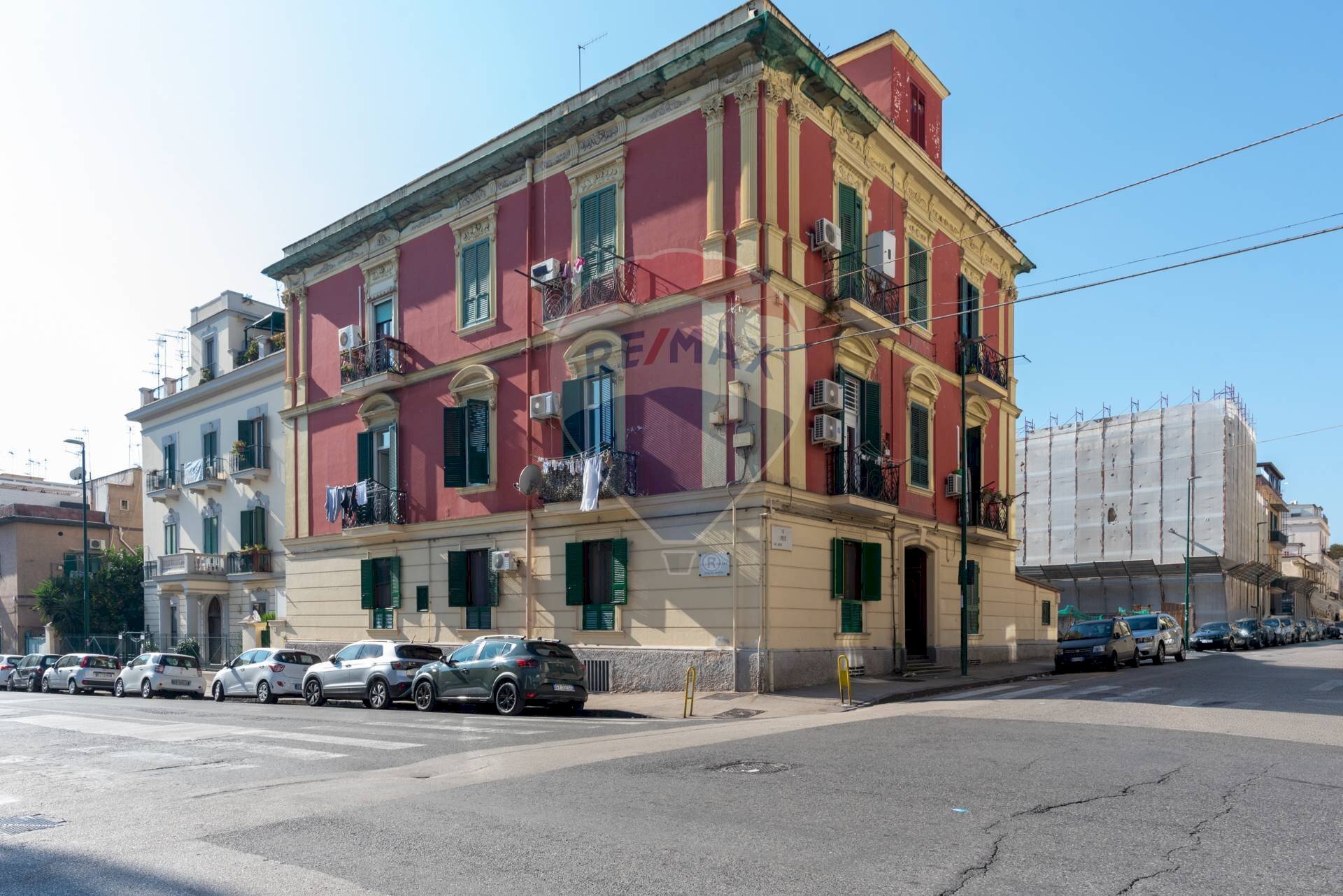 Edificio all\'aperto - Trilocale Via Eurialo
 
17A, Napoli - foto 1