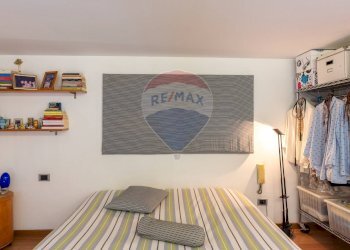 Camera / camera da letto - Trilocale Via Eurialo
 
17A, Napoli - foto 24