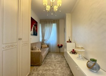 Cameretta - Three-room apartment Via Achille Grandi
 
39, Cinisello Balsamo - photo 5