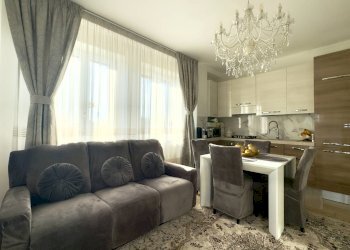 Soggiorno - Three-room apartment Via Achille Grandi
 
39, Cinisello Balsamo - photo 13