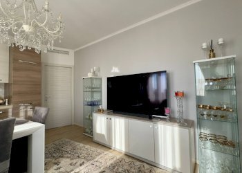 Soggiorno - Three-room apartment Via Achille Grandi
 
39, Cinisello Balsamo - photo 16