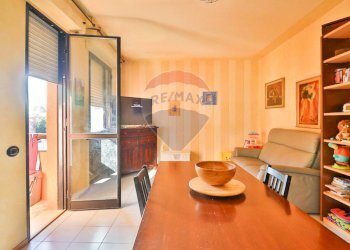 Sala da pranzo - Trilocale piazza repubblica
 
5, Sant'Ilario d'Enza - foto 4