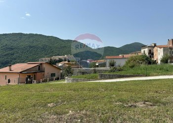 Vista delle montagne - Terreno edificabile Via IV Novembre
 
snc, Colli a Volturno - foto 5
