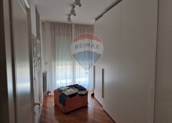 Camera / camera da letto - Quadrilocale Via Flaminio Nuova
 
952, Roma - foto 9