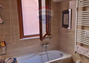 Bagno - Quadrilocale Via Flaminio Nuova
 
952, Roma - foto 13