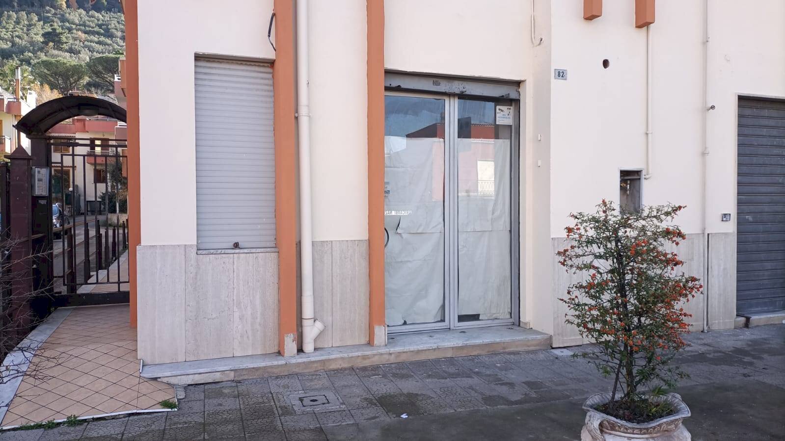 Foto 1 - Commercial Premises via della Libertà
 
82, Roccapiemonte - photo 1