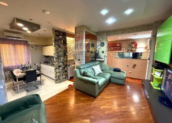 Sala da pranzo - Quadrilocale Napoli - foto 4