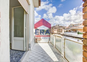 Foto 20 - Trilocale Via Roma
 
27, Pomezia - foto 20