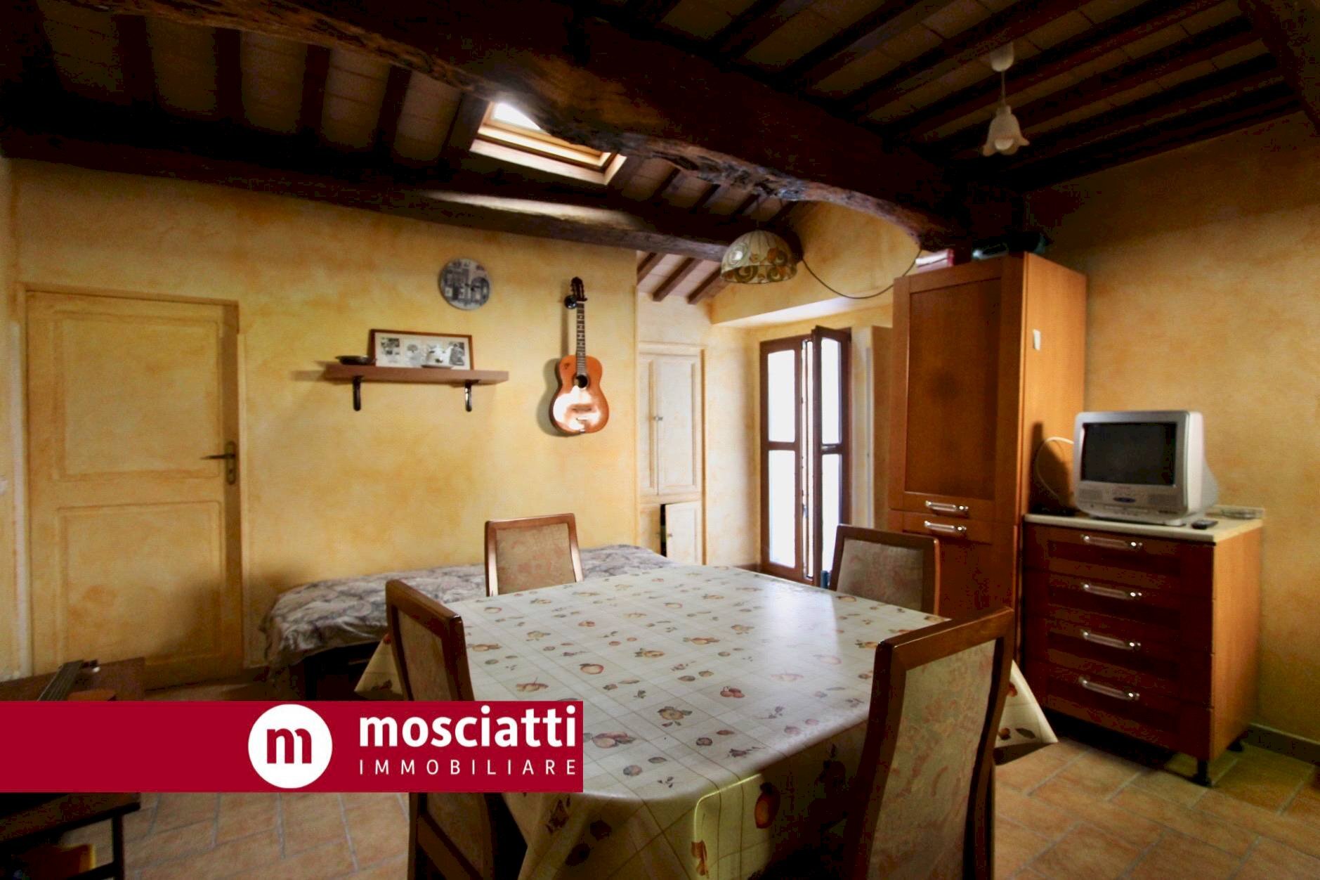 Foto 3 - Independent house Via Strada Nuova
 
30, Esanatoglia - photo 3