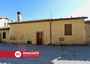 Foto 9 - Independent house Via Strada Nuova
 
30, Esanatoglia - photo 9