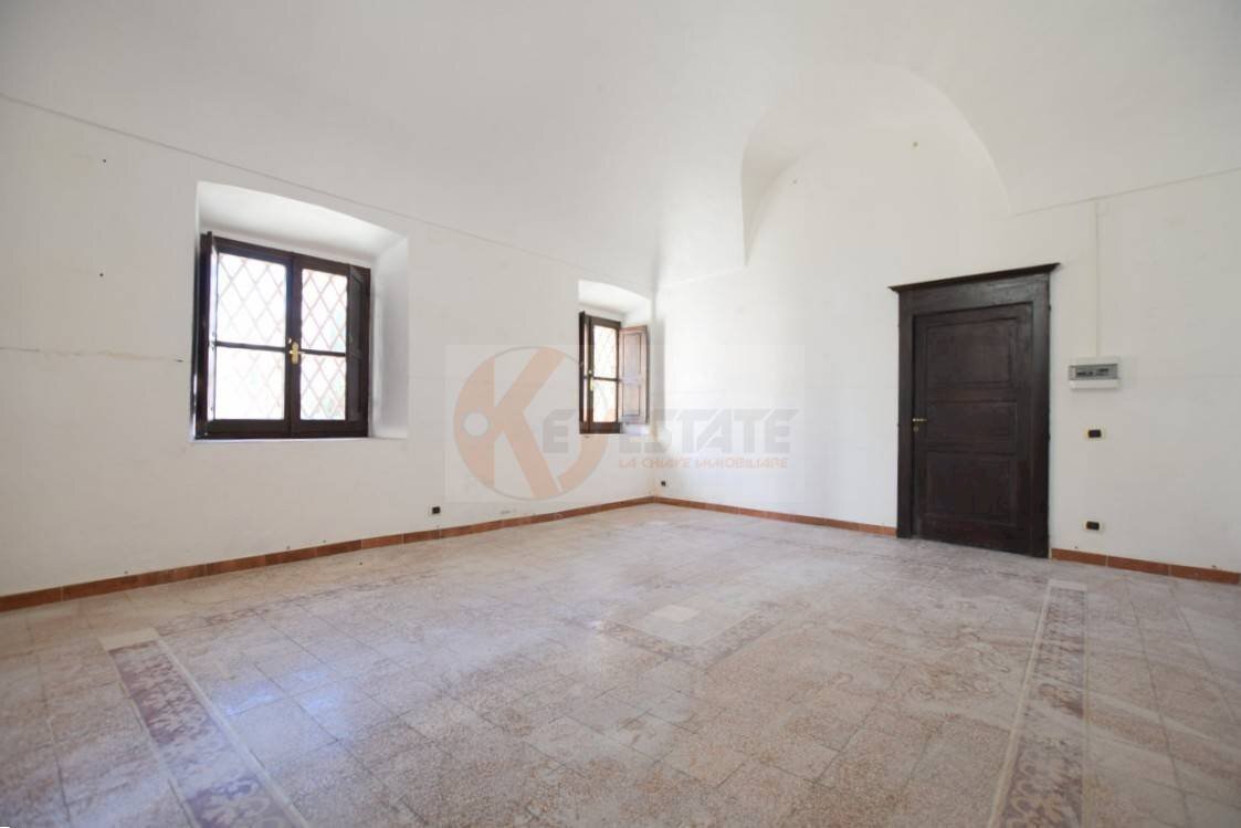 Foto 1 - Commercial Premises via Camilo Benso Conte di Cavour
 
7, Nuoro - photo 1