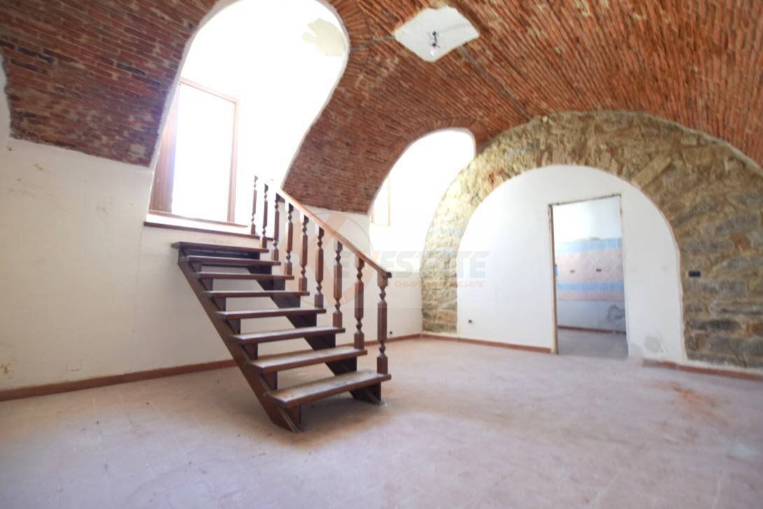 Foto 1 - Commercial Premises piazza Satta
 
10, Nuoro - photo 1