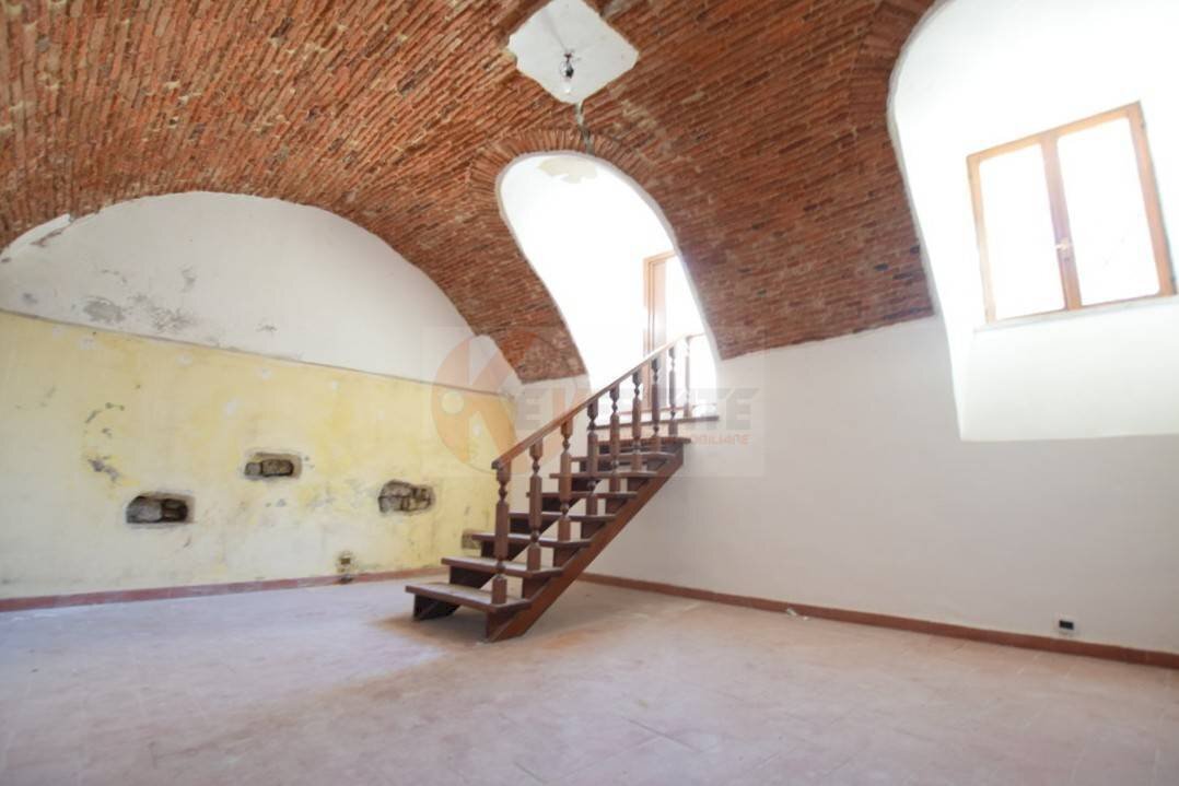 Foto 2 - Commercial Premises piazza Satta
 
10, Nuoro - photo 2