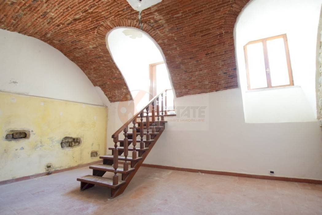 Foto 3 - Commercial Premises piazza Satta
 
10, Nuoro - photo 3