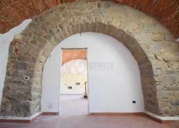 Foto 10 - Locale Commerciale piazza Satta
 
10, Nuoro - foto 10