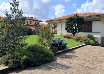 Foto 29 - Villa via Croci
 
15, Samarate - foto 10