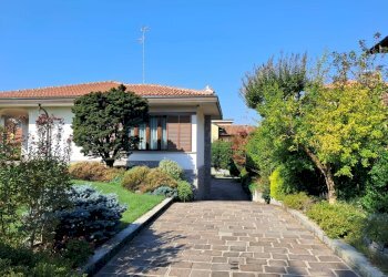 Foto 42 - Villa via Croci
 
15, Samarate - foto 23