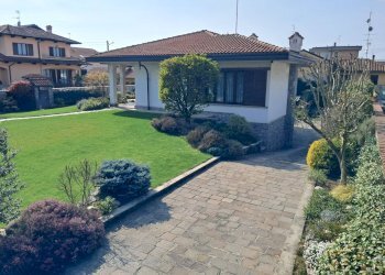 Foto 51 - Villa via Croci
 
15, Samarate - photo 32