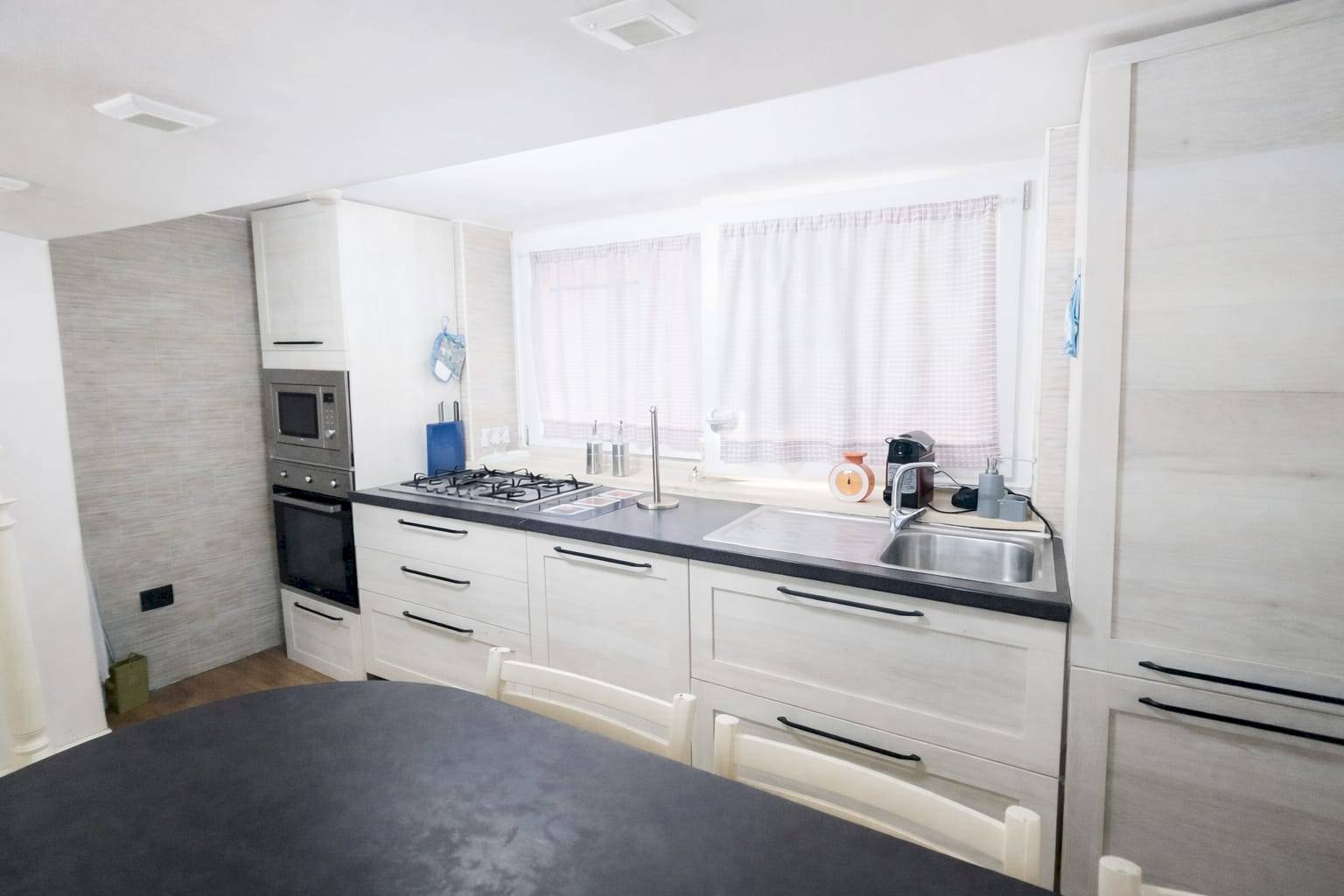 Foto 3 - Trilocale Via Pineta
 
27, Anzio - foto 3