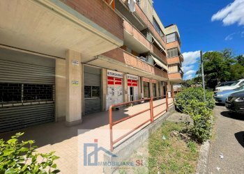 Foto 1 - Negozio Via Collevaccino, Benevento - foto 1