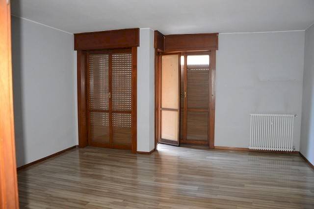 Sala da pranzo - Trilocale via Gian Pietro Puricelli, 3, Gallarate - foto 1