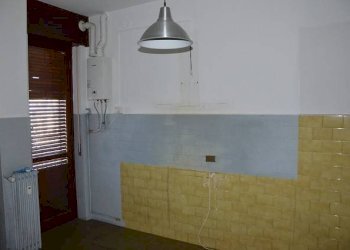 Cucina - Trilocale via Gian Pietro Puricelli, 3, Gallarate - foto 8