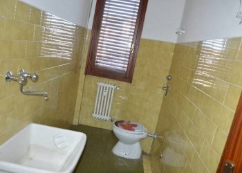 Bagno - Trilocale via Gian Pietro Puricelli, 3, Gallarate - foto 10