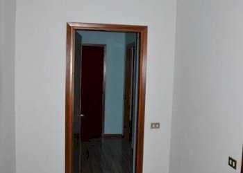 Disimpegno - Three-room apartment via Gian Pietro Puricelli, 3, Gallarate - photo 13
