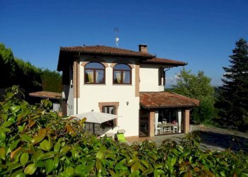 Facciata - Villa via Acqui, Mombaruzzo - foto 9