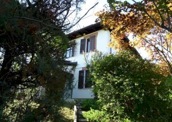 Facciata - Villa via Acqui, Mombaruzzo - foto 12