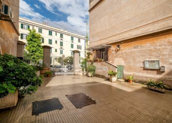 TRILOCALE IN VENDITA A TESTACCIO - Trilocale Via Galileo Ferraris
 
9, Roma - foto 7