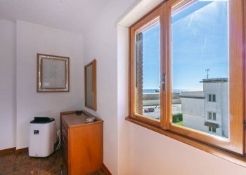 Camera da letto - Four-room apartment via Lombardia, 2, Anzio - photo 15