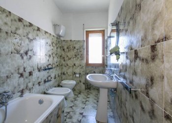 Bagno - Four-room apartment via Lombardia, 2, Anzio - photo 21