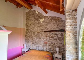 Camera da letto - Rustico Località San Pietro Strada Provinciale, Cossano Belbo - foto 9