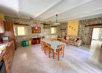 Cucina - Rustico Località San Pietro Strada Provinciale, Cossano Belbo - foto 17