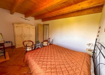 Camera da letto - Rustico Località San Pietro Strada Provinciale, Cossano Belbo - foto 42