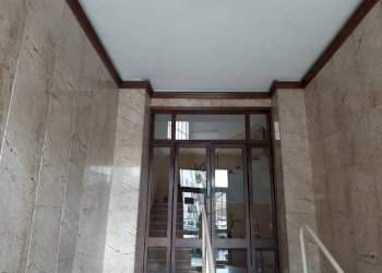 Interno palazzo - Appartamento corso Camillo Benso di Cavour, 71, Acqui Terme - foto 2