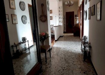 Corridoio - Appartamento corso Camillo Benso di Cavour, 71, Acqui Terme - foto 17