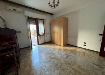 Camera da letto - Trilocale via Castagnevizza, Genova (zona Pegli) - foto 6