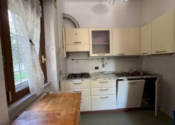 Cucina - Trilocale via Castagnevizza, Genova (zona Pegli) - foto 7