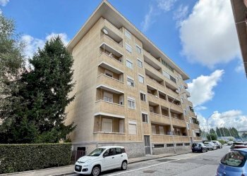 Facciata - Appartamento via Umbria, 7, Biella - foto 1