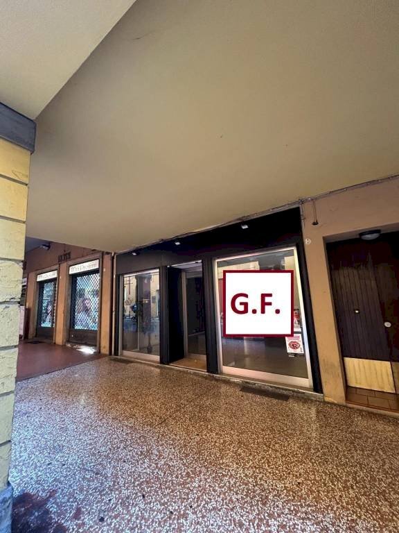 Zona - Negozio via San Vitale, Bologna (zona Centro Storico) - foto 1