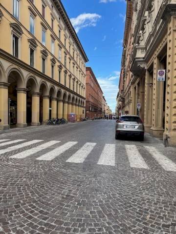 Zona - Discoteca - Disco Pub - Locale Notturno via dell'Indipendenza, Bologna (zona Irnerio) - foto 1